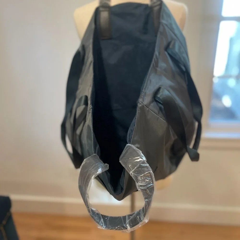 Free People Nwot Holms Recycled Reversible Nylon Tote In Midnight Blue - Picture 7 of 7